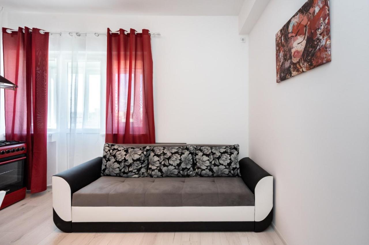 Spacious And Cozy Apartment In Central Бухарест Екстер'єр фото
